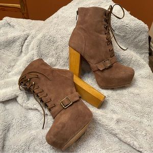 Steve Madden Suede Booties - Size 9